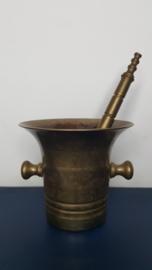 Bronzen vijzel met stamper
