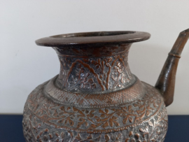 Koperen waterkan "lota"
