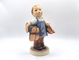 Hummel beeldje 'Meister Wichtig / Boots'