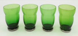 4 groene glazen met Gero onderkant
