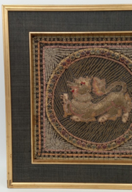 Textiel wanddecoratie van leeuw