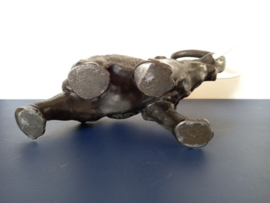 Grote gebronsde olifant