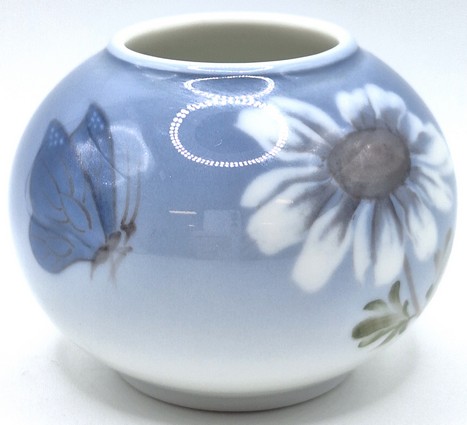 Blue Butterfly’ Bud Vaas - Royal Copenhagen