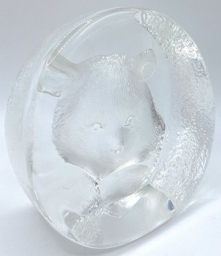 Kristallen sculptuur met berenjong - Mats Jonasson
