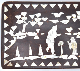 Kistje met parelmoer