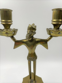 Kandelaar van figuur voor twee kaarsen
