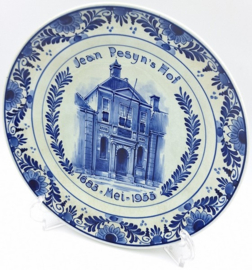 Delfts blauw bord 'Jean Pesyn’s Hof'