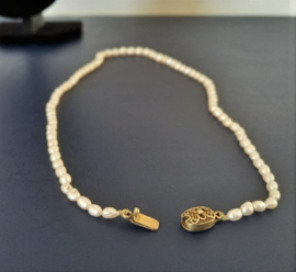 Parelketting met ovale sluiting 
