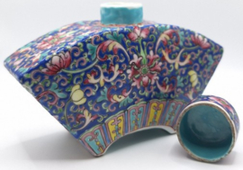 Waaiervormige Qianlong theebus