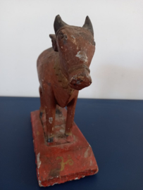 Houten Nandi stier