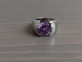 Zilveren Melano ring met lila steen