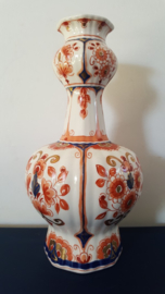 Delftse knobbelvaas in Pijnacker decor