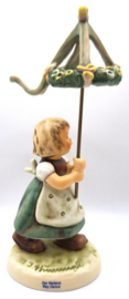 Hummel beeldje 'Der Maitanz / May dance'