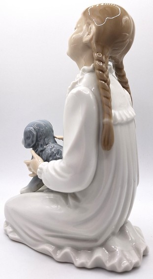 Lladro Nao beeldje, meisje met puppie #171