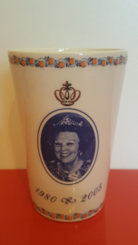 Beker ter ere van regeringsjubileum Beatrix