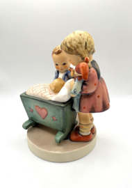 Hummel beeldje 'Blessed event' (groot)