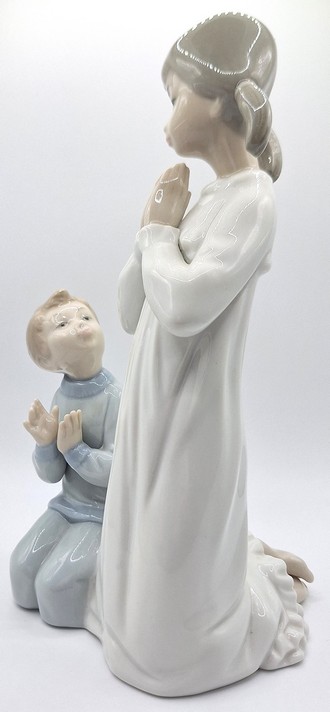 Lladro Teaching to pray #4779