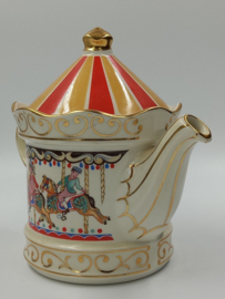 Sadler theepot - Edwardian entertainments circus