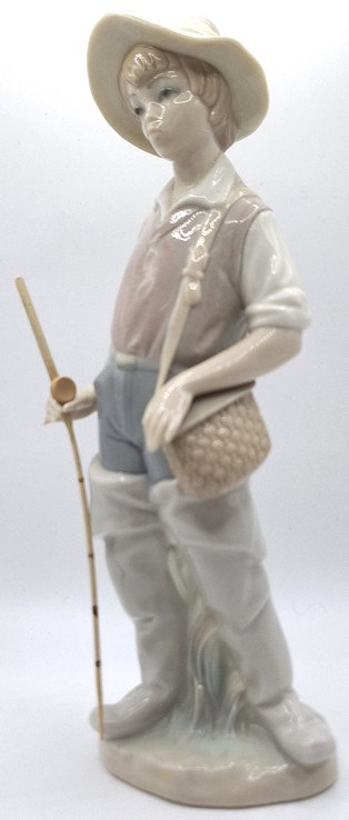 Lladro Fisher Boy #4809