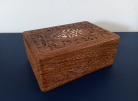 Houten kistje met inlegwerk