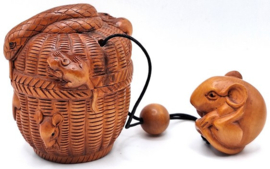 Japanse inro slangenmand