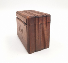 Houten sigarettendoosje '42