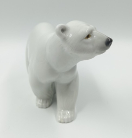 Lladro attentive polar bear #1207