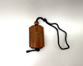 Japanse inro met dobbelstenen