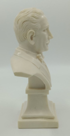 Buste van G. Puccini