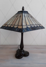 Grote Tiffany stijl tafellamp