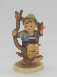Hummel beeldje 'Herbst / Apple Tree Boy' (klein)
