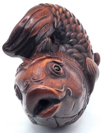 Netsuke van een koi