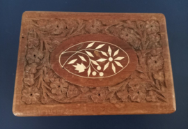 Houten kistje met inlegwerk