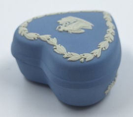 Wedgwood Jasperware doosje hart