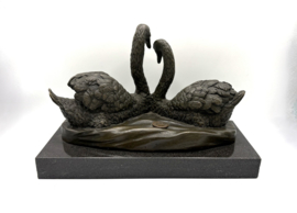 Bronzen sculptuur van 2 zwanen