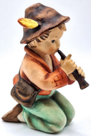 Hummel beeldje 'Little tooter'