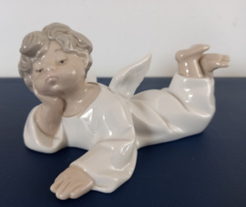 Lladro liggende engel