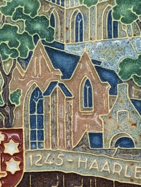 Cloisonné tegel 700 jaar Haarlem