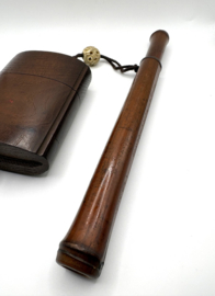 Japanse pijphouder en tabaksdoos