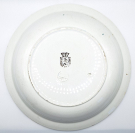Bord met kreeft in majolica stijl