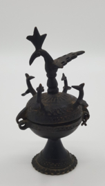 Zwart metalen dekselbakje