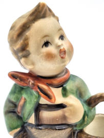 Hummel beeld 'Village boy'