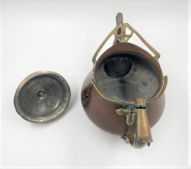 Art nouveau theepot met disteldecor
