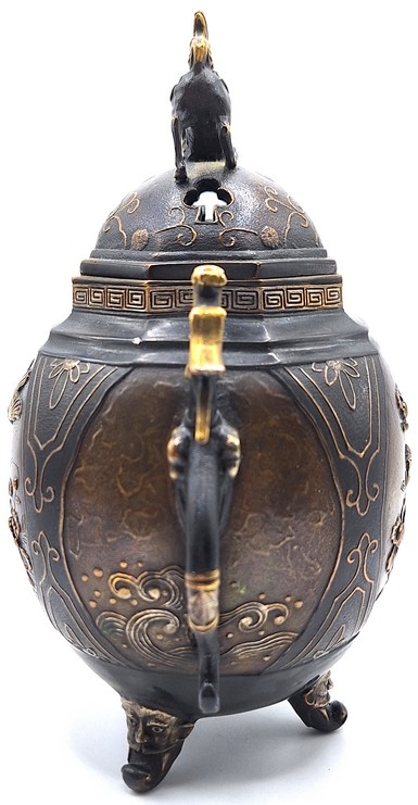 Japans wierookbrander 