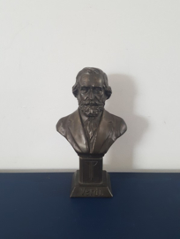 Gebronsde buste van Verdi