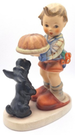 Hummel beeldje 'Begging his share'