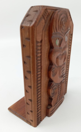 Boekensteunen Polynesisch houtsnijwerk