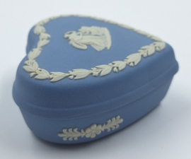 Wedgwood Jasperware doosje hart