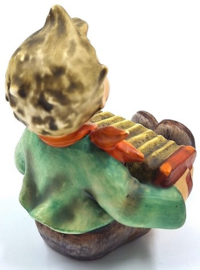 Hummel beeld 'Let's sing Heini'