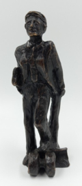 Bronzen beeldje man in stropdas